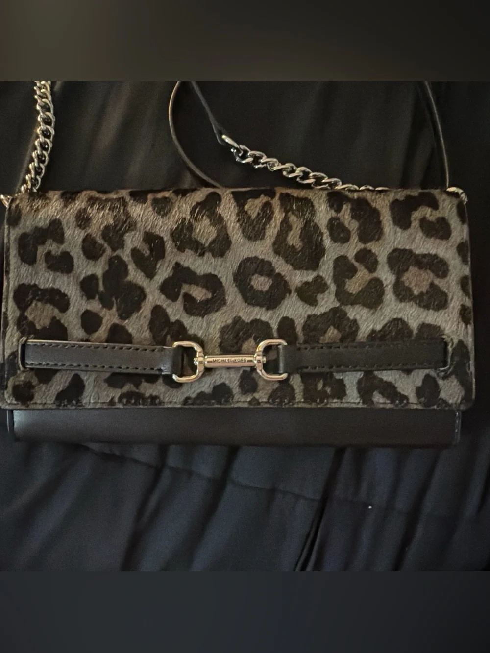 Michael Kors Leather Carson Large Wallet On A Chain Leopard Hair Calf-Black/Grey
